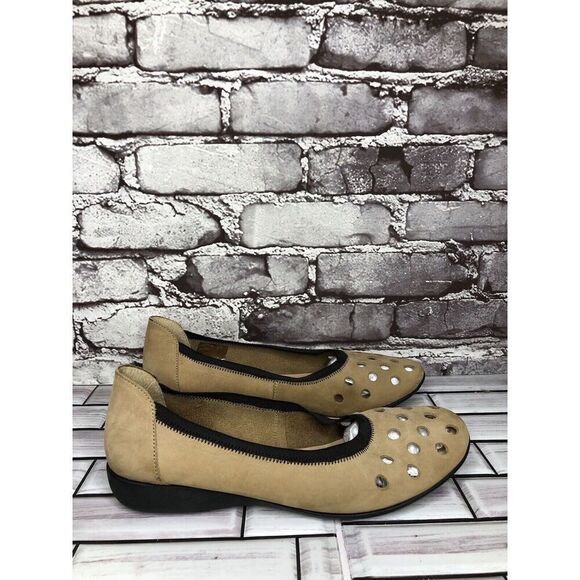 Aquitaine Brown Leather Perforated Ballet Flats Round Toe Shoes Women Sz 40EU/9M - Picture 4 of 16